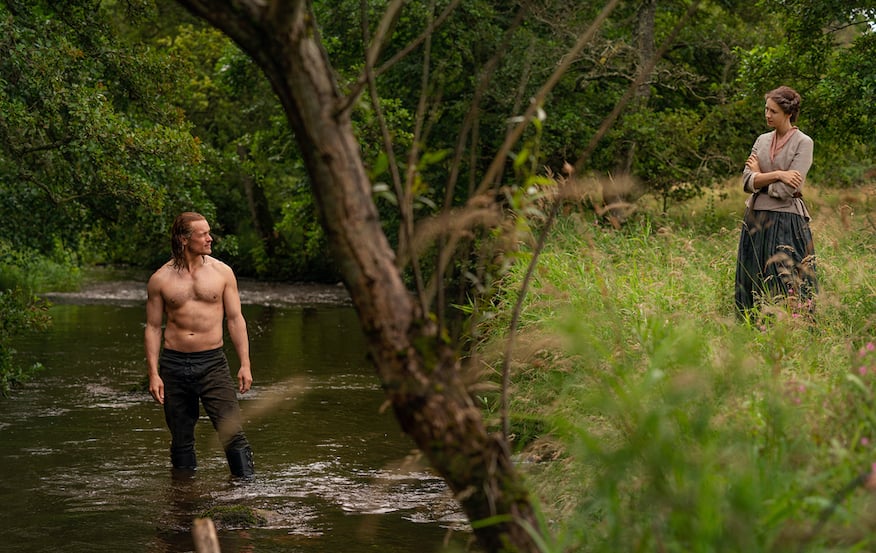 Heughan y Balfe en "Outlander": no hay río lo bastante frío para el amor