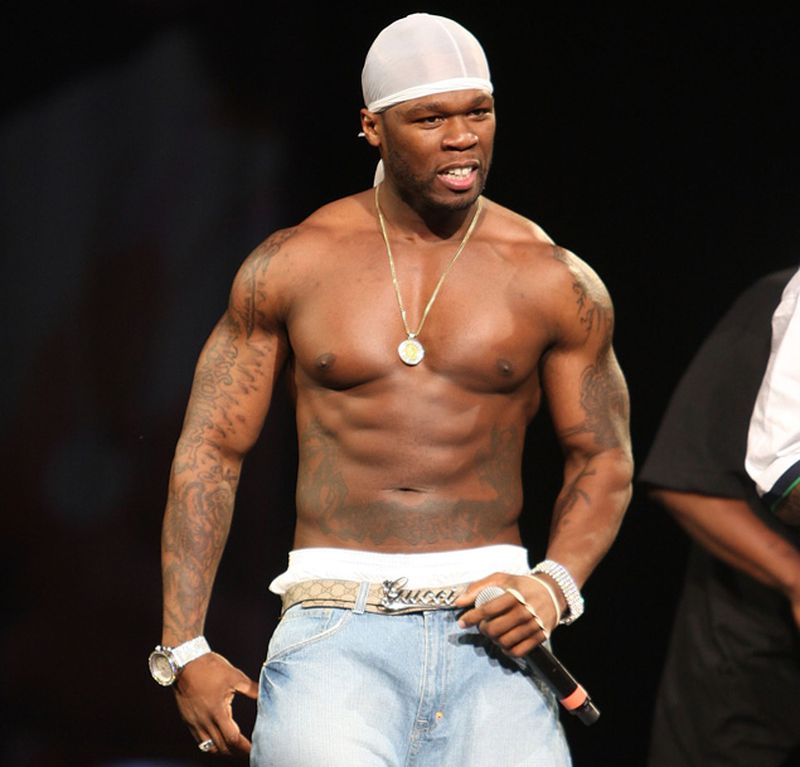 Curtis "50 Cent" Jackson, con músculos dignos de "Los mercenarios 4".