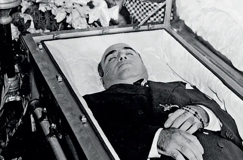 Al Capone, descanse en paz.