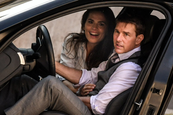 Tom Cruise y Hayley Atwell en "Misión Imposible 7".