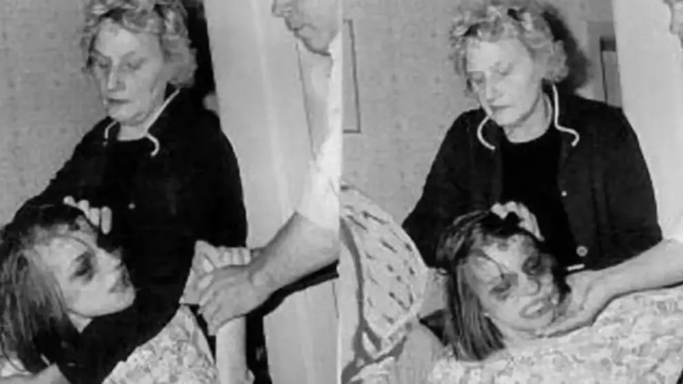 Películas de exorcismos: Anneliese Michel con su madre.